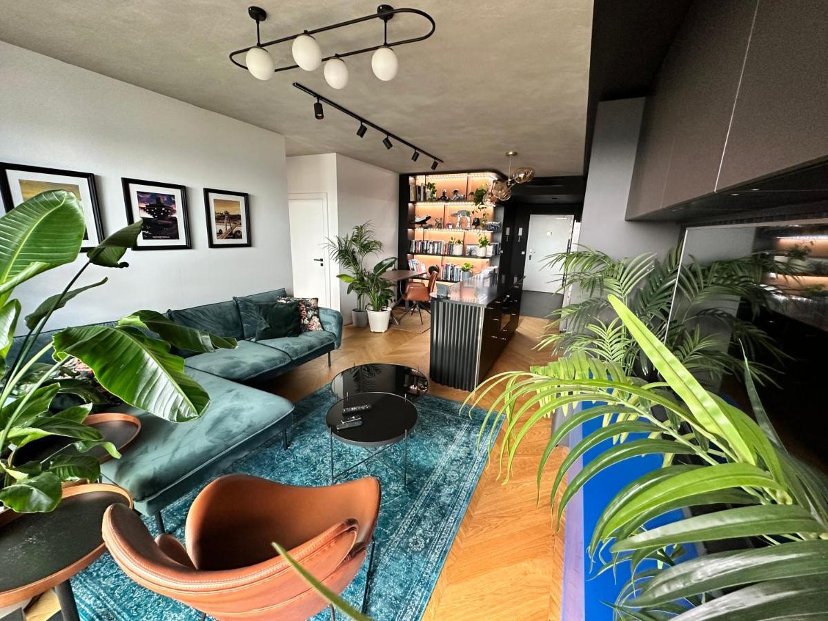 Apartamento Skyline Elegance With Free Parking Bratislava Exterior foto